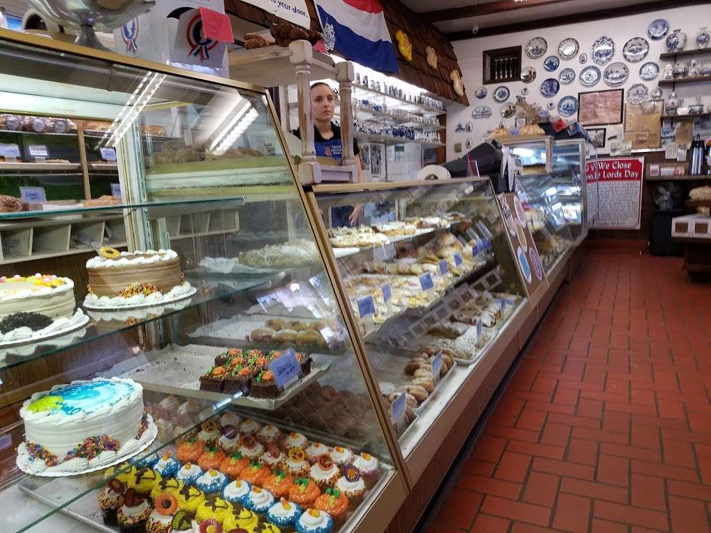 Holland American Bakery | 246 NJ-23, Sussex, NJ 07461, USA | Phone: (973) 875-5258