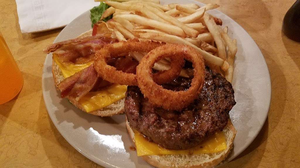 Seville Diner | 1035 NJ-18, East Brunswick, NJ 08816, USA | Phone: (732) 254-1125