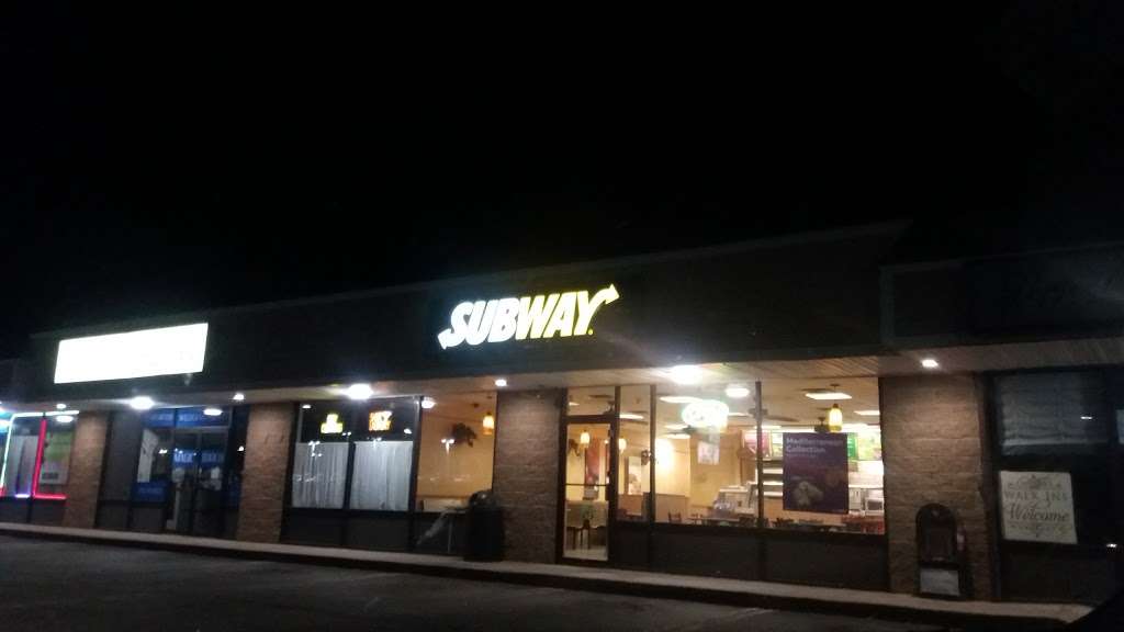 Subway Restaurants | 112 Daniel Webster Hwy, Nashua, NH 03060, USA | Phone: (603) 891-1466