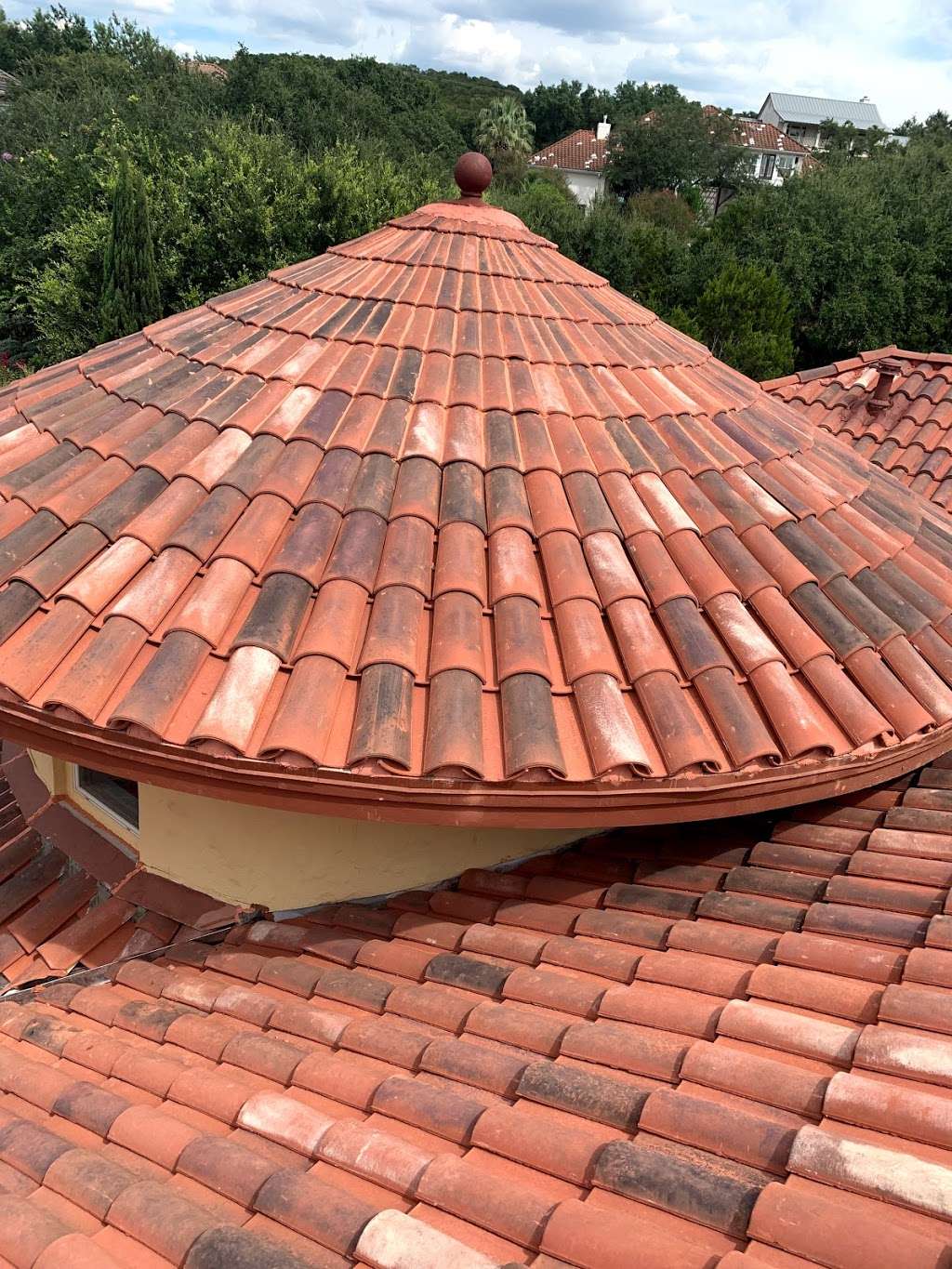 Leo Roofing & Restoration | 3830 Waterwood Pass Dr, Elmendorf, TX 78112, USA | Phone: (210) 739-9439