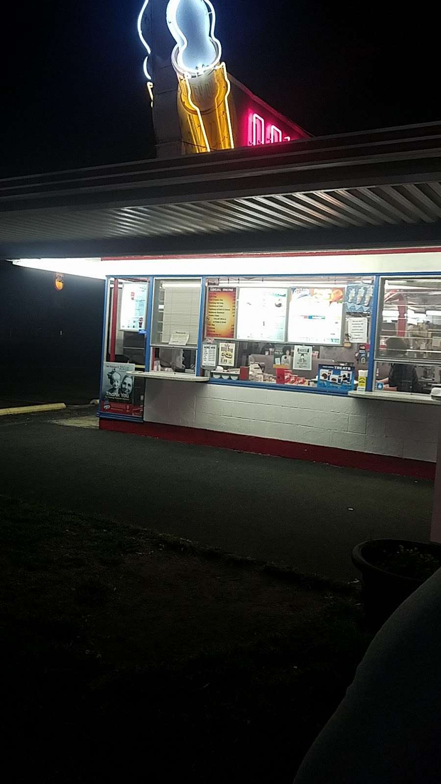 Dairy Queen (Treat) | 1614 E Michigan Rd, Shelbyville, IN 46176 | Phone: (317) 398-6015