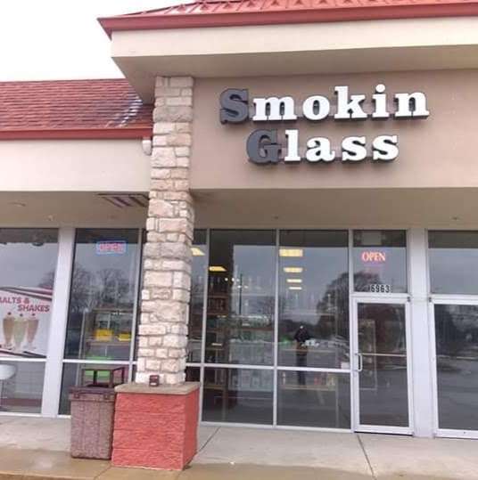 Smokin Glass Franklin | 6963 S 27th St, Franklin, WI 53132, USA | Phone: (414) 574-0178