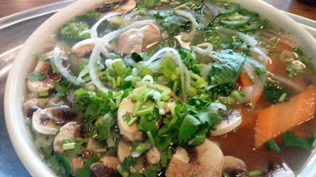 Calibasil Vietnamese Eatery | 55 Dodge St, Beverly, MA 01915, USA | Phone: (978) 969-3255