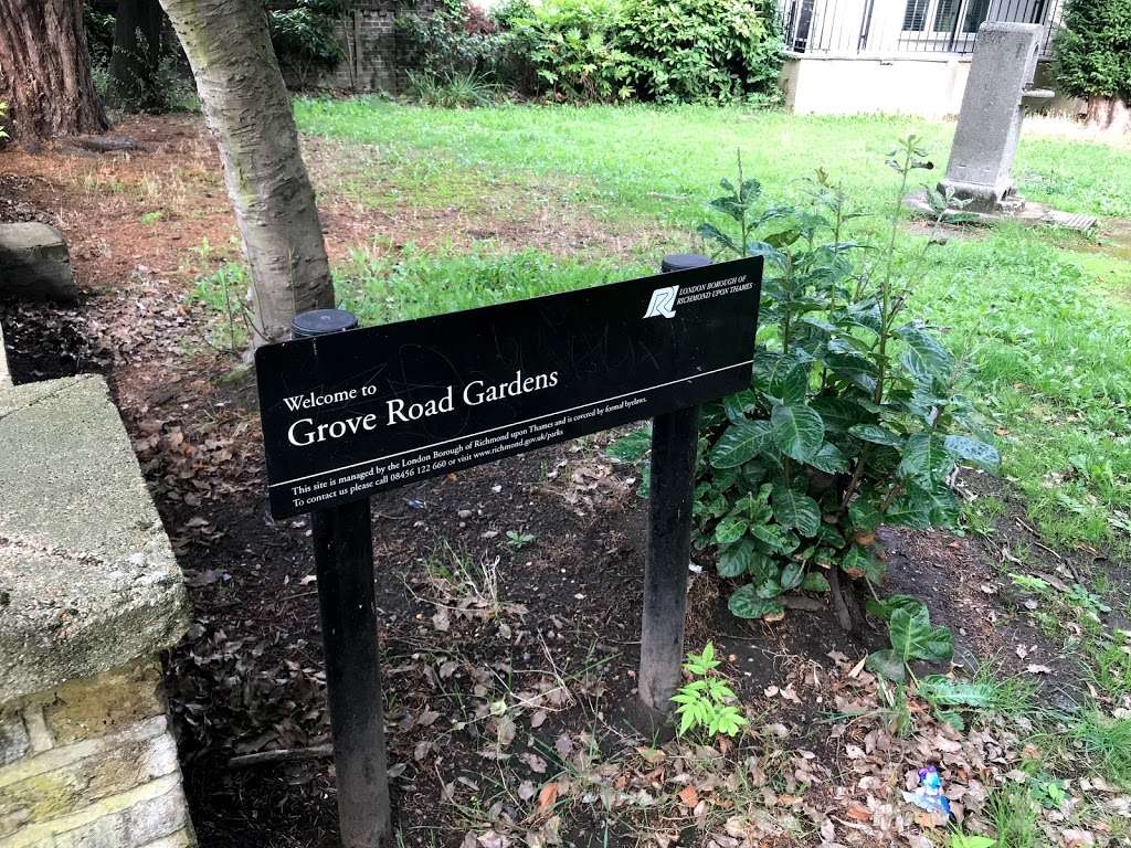 The Childrens Garden | Grove Gardens Chapel/Richmond Old Cemetery/Lower Grove Road, Richmond TW10 6HP, UK | Phone: 020 8948 2959