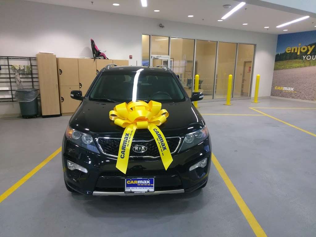 CarMax in 5601 Urbana Pike, Frederick, MD 21704, USA