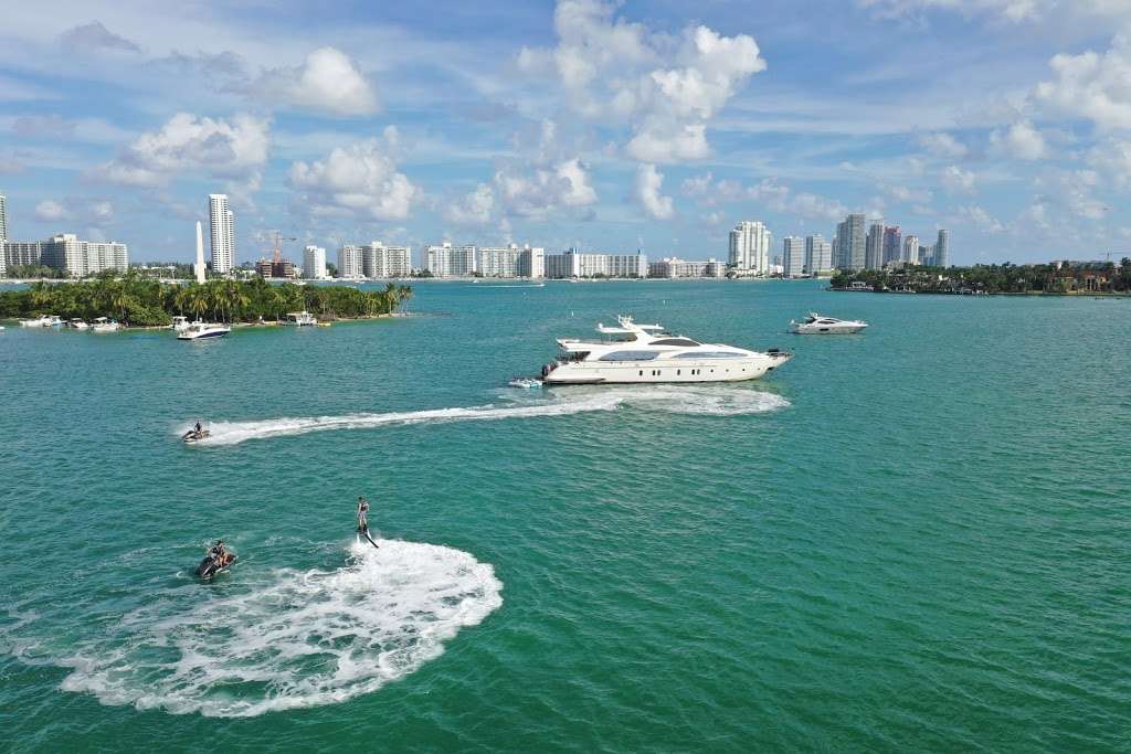 Golden Yacht Charters | 1635 N Bayshore Dr, Miami, FL 33132, USA | Phone: (305) 532-2628