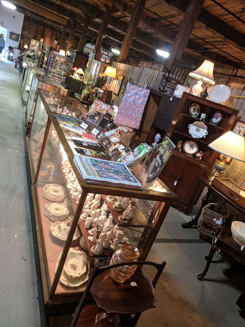 High Cotton Antiques & Folk | 212 S Main St, Clover, SC 29710, USA | Phone: (803) 222-5045