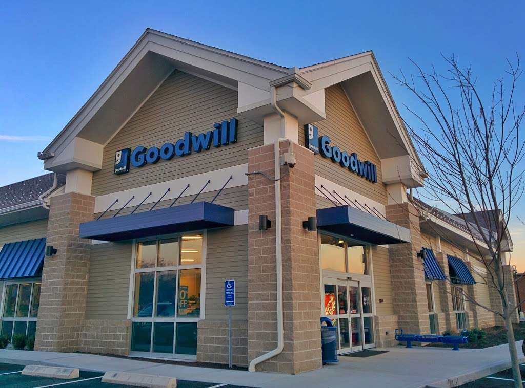 Goodwill New Milford Store & Donation Station | 115 Danbury Rd, New Milford, CT 06776, USA | Phone: (860) 354-9182