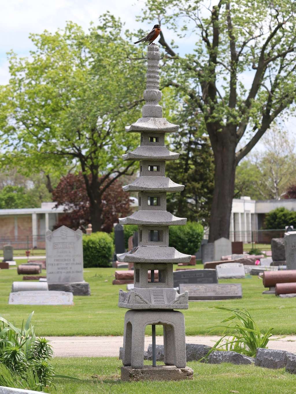 Montrose Cemetery-Crematorium | 5400 N Pulaski Rd, Chicago, IL 60630 | Phone: (773) 478-5400