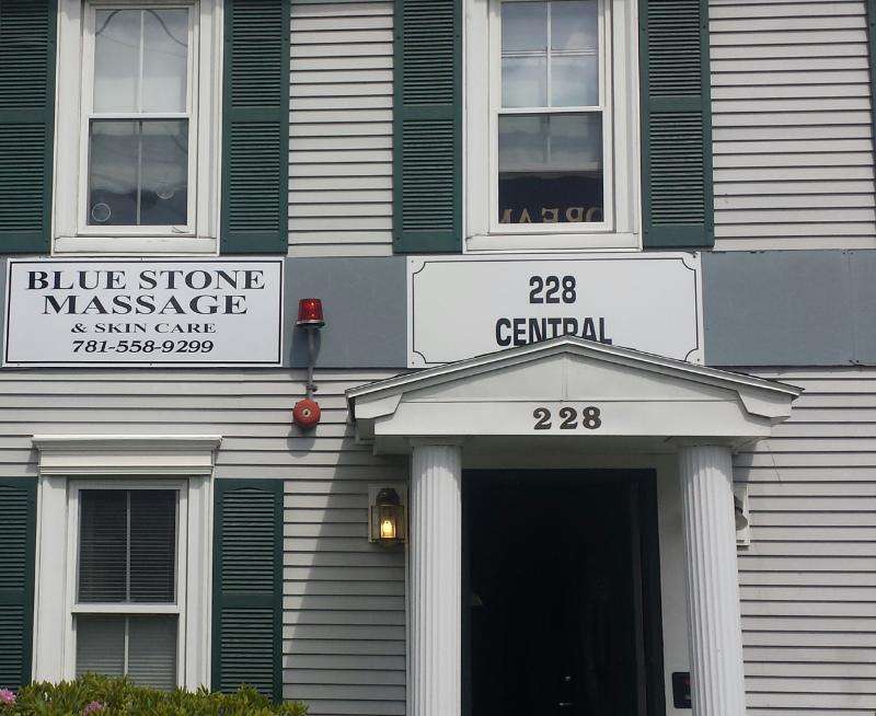 Blue Stone Massage | 228 Central St, Saugus, MA 01906, USA | Phone: (781) 558-9299