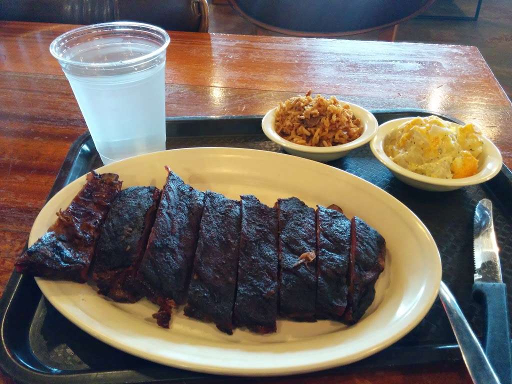 Dickinson Barbecue And Steakhouse | 2111 FM 517 Rd E, Dickinson, TX 77539 | Phone: (281) 534-2500