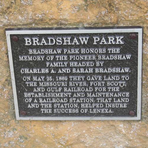 Bradshaw Park | Santa Fe Trail Dr & Noland Rd, Lenexa, KS 66215, USA | Phone: (913) 477-7100