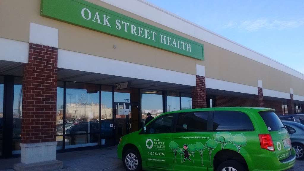 Oak Street Health | 1715 E 95th St, Chicago, IL 60617, USA | Phone: (773) 768-4437