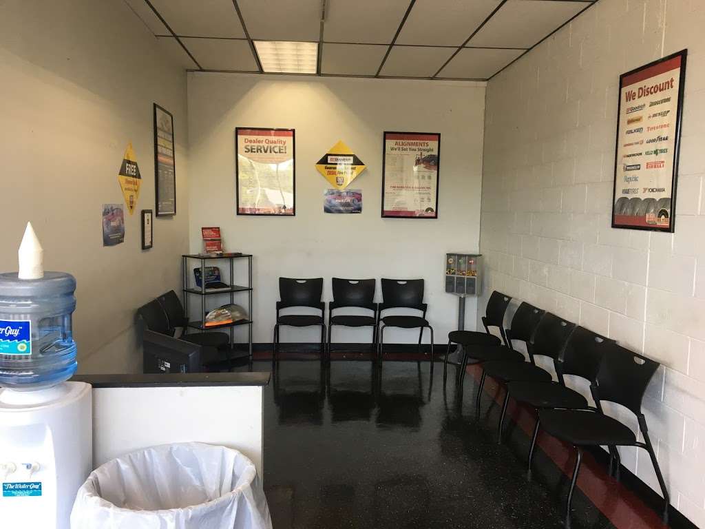 Mr. Tire Auto Service Centers | 1351 Blackwood Clementon Rd, Clementon, NJ 08021, USA | Phone: (856) 288-1209