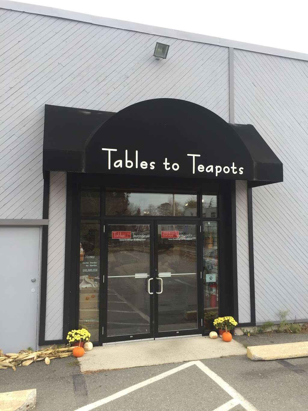 Tables To Teapots | 240 Arlington St, Acton, MA 01720, USA | Phone: (978) 266-1115