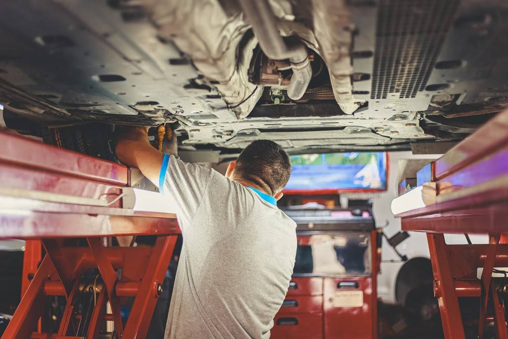 Mobile Mechanic - Car RV & Truck Repair | 1401 N Arizona Ave, Chandler, AZ 85225, USA | Phone: (480) 573-7280