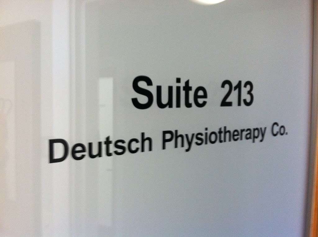 Deutsch Physiotherapy Co. | 9205 W Center St #213, Milwaukee, WI 53222, USA | Phone: (414) 395-1079