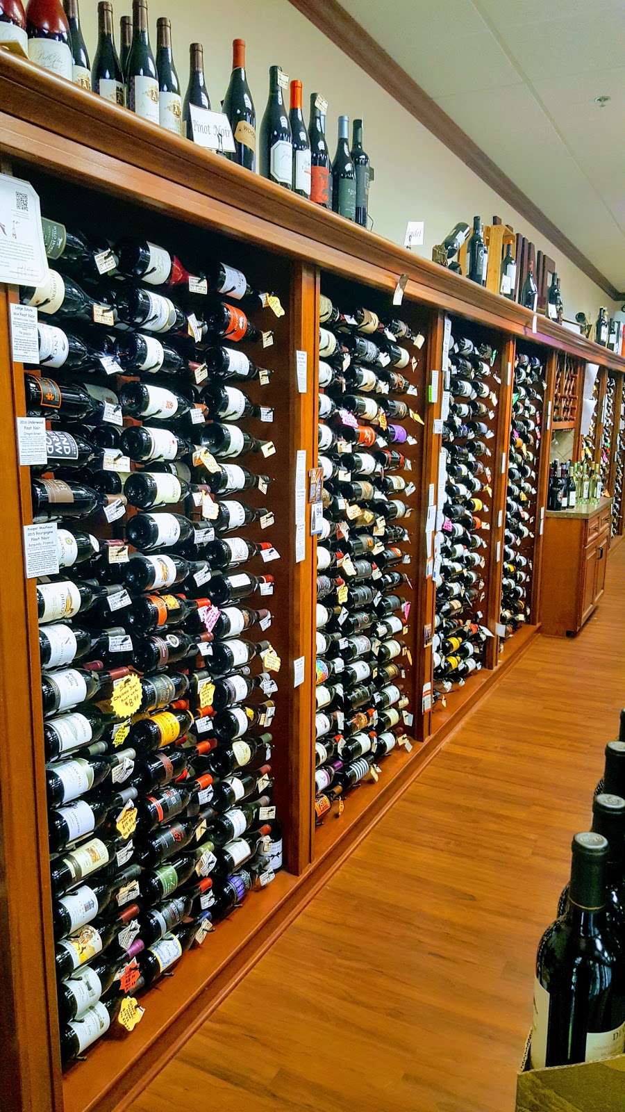 Extra Value Wines & Spirits | 3091 Hwy 20 Suite 107-108, Elgin, IL 60124, USA | Phone: (847) 841-7232