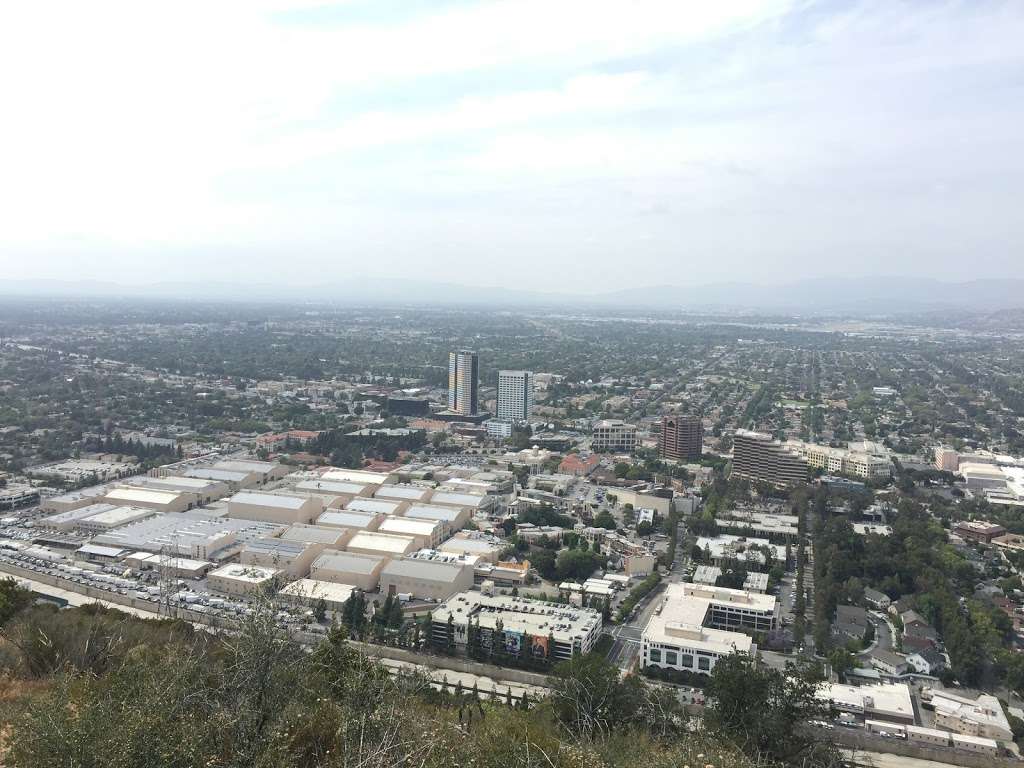 Wonderview Trailhead | Los Angeles, CA 90068, USA