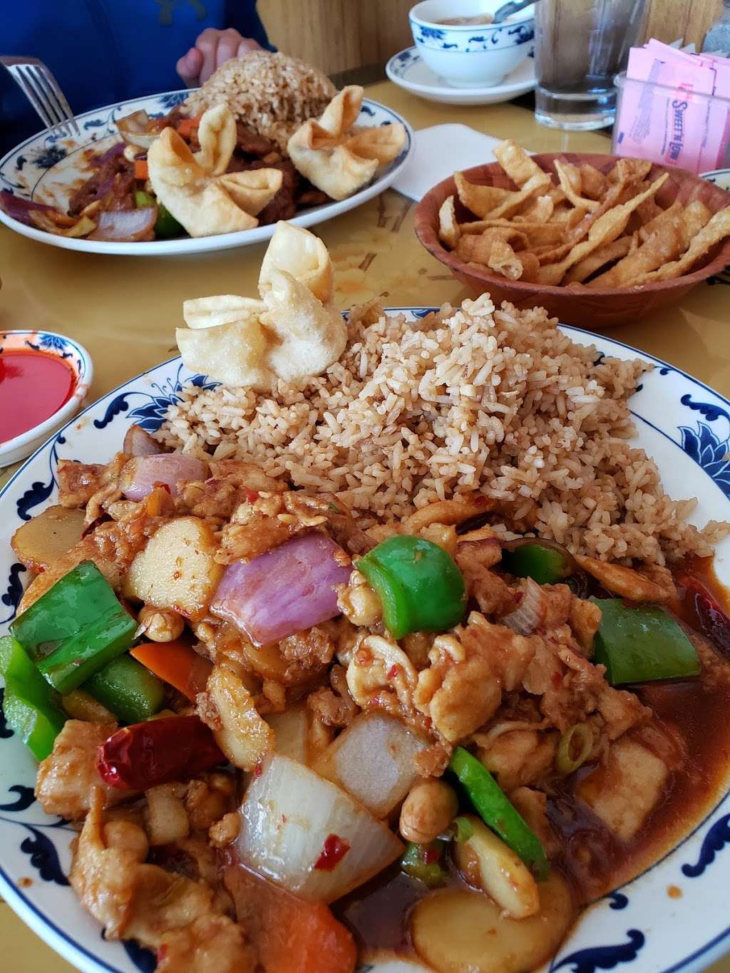 Heaven Dragon Chinese Restaurant | 16255 W 64th Ave #14, Arvada, CO 80007, USA | Phone: (720) 898-8996