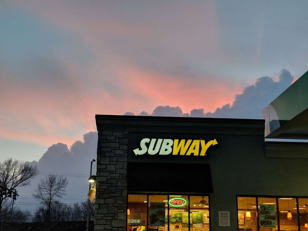 Subway | 141 S 18th St Ste B, Kansas City, KS 66102, USA | Phone: (913) 371-0542