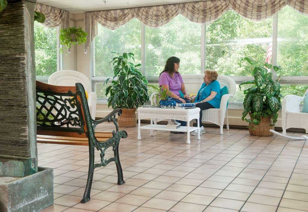 Briarcliffe Manor Skilled Nursing & Rehabilitation | 49 Old Pocasset Rd, Johnston, RI 02919, USA | Phone: (401) 944-2450