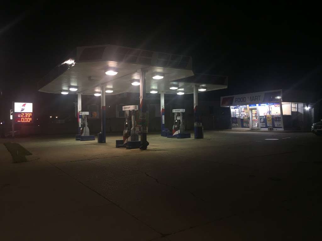 MidWest gas station | 3811 W Elm St, McHenry, IL 60050, USA | Phone: (815) 403-2750