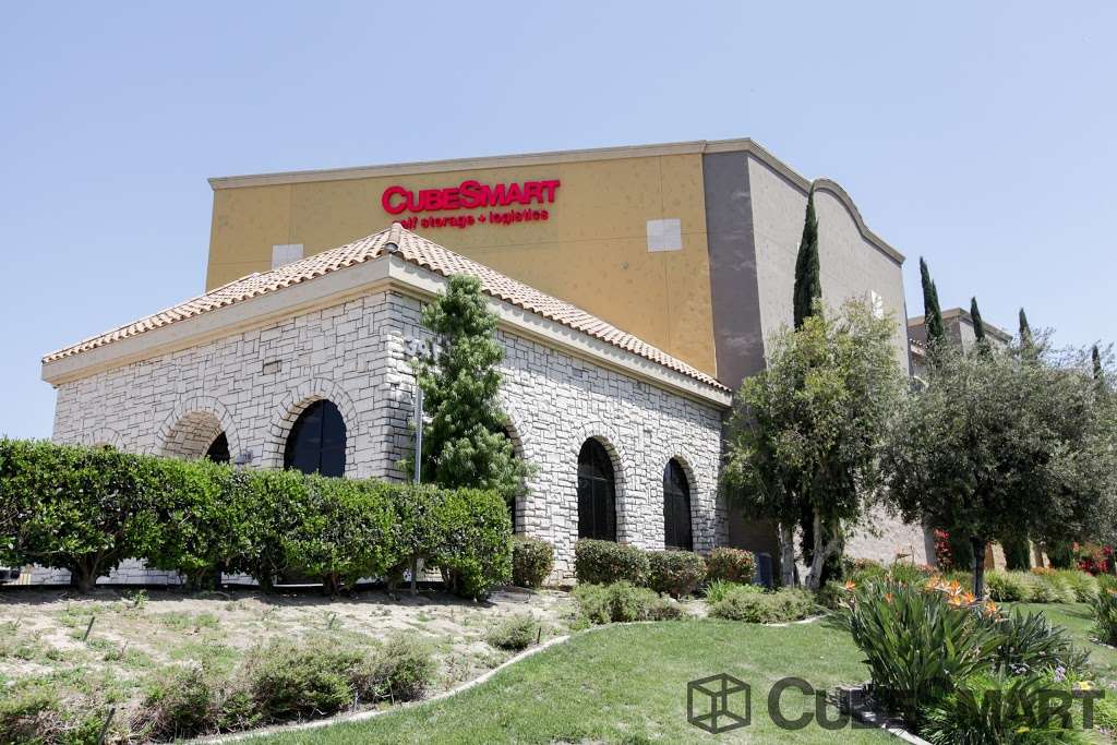 CubeSmart Self Storage | 3915 Green River Rd Drive, Corona, CA 92880, USA | Phone: (951) 735-8000