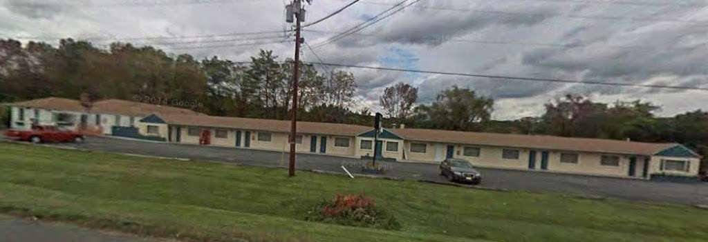 Cobmin Ridge Motel | 346 US-206, Branchville, NJ 07826, USA | Phone: (973) 948-3459