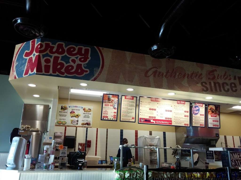 Jersey Mikes Subs | 6815 S Emerson Ave F, Indianapolis, IN 46237, USA | Phone: (317) 399-1600