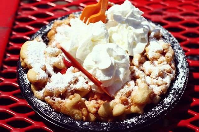 Funnel Cakes | 380 Santa Monica Pier #2, Santa Monica, CA 90401, USA | Phone: (310) 260-8744