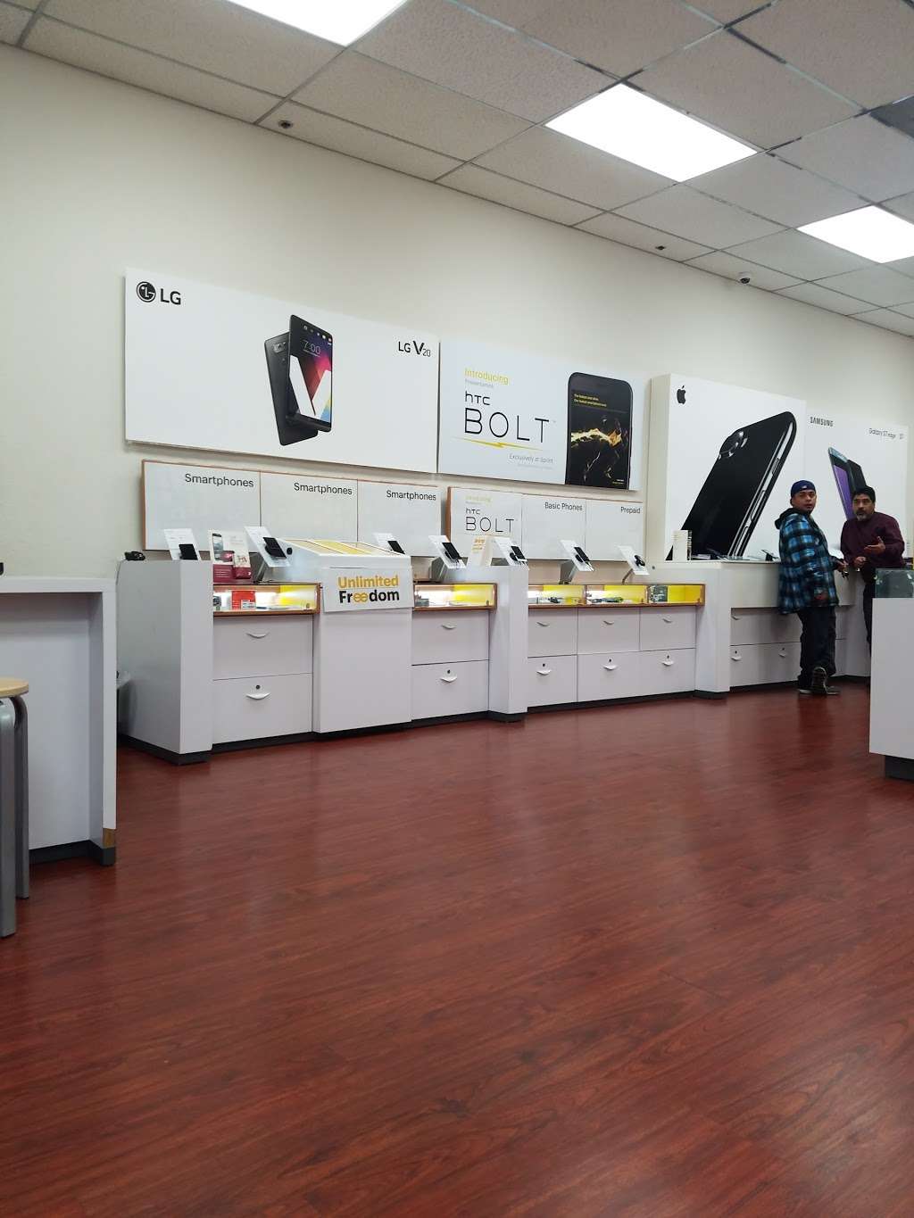 Sprint Store | 17550 Bloomfield Ave Ste PB7, Cerritos, CA 90703, USA | Phone: (562) 402-6700