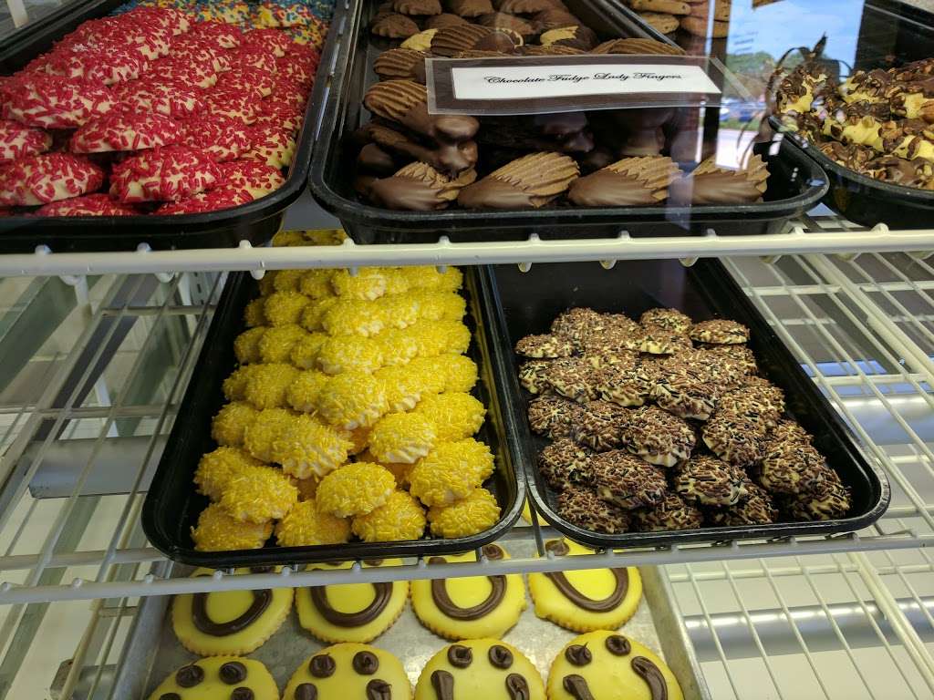 Sauers Bakery | 788 Army Trail Rd, Carol Stream, IL 60188, USA | Phone: (630) 830-6119