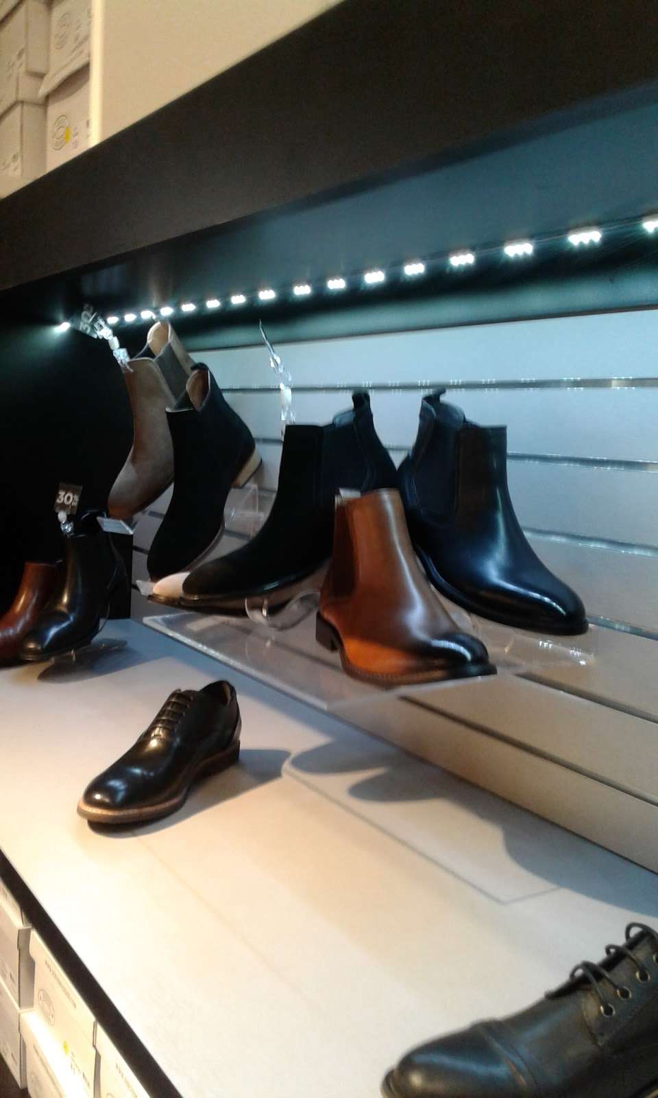 Steve Madden | 6800 N 95th Ave #710, Glendale, AZ 85305, USA | Phone: (623) 772-5446