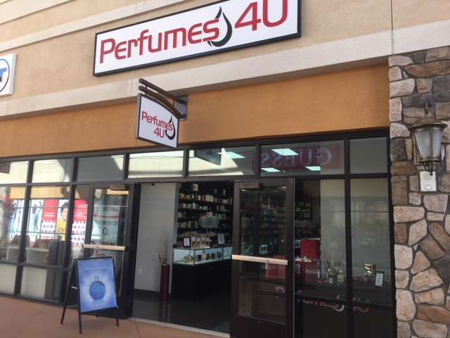 Perfumes 4U | 5701 Outlets at Tejon Pkwy Suite #910, Arvin, CA 93203, USA | Phone: (661) 858-2446