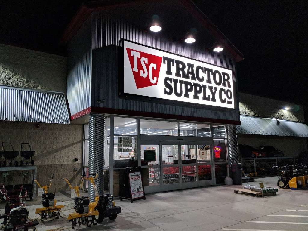 Tractor Supply Co. | 3720 Valley Rd, Berkeley Springs, WV 25411, USA | Phone: (304) 258-6636