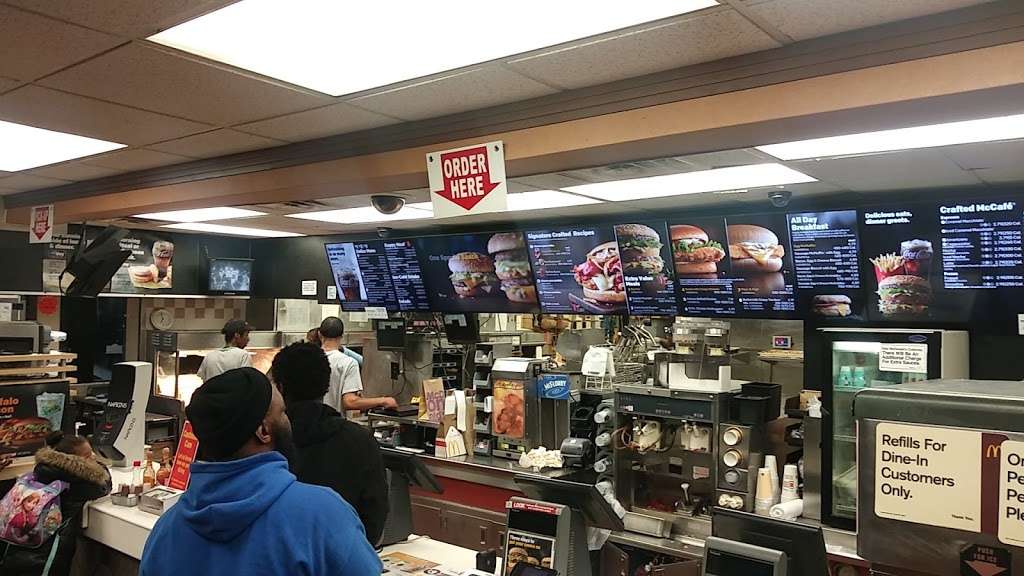 McDonalds | 710 Adams Ave, Philadelphia, PA 19124 | Phone: (215) 743-9427