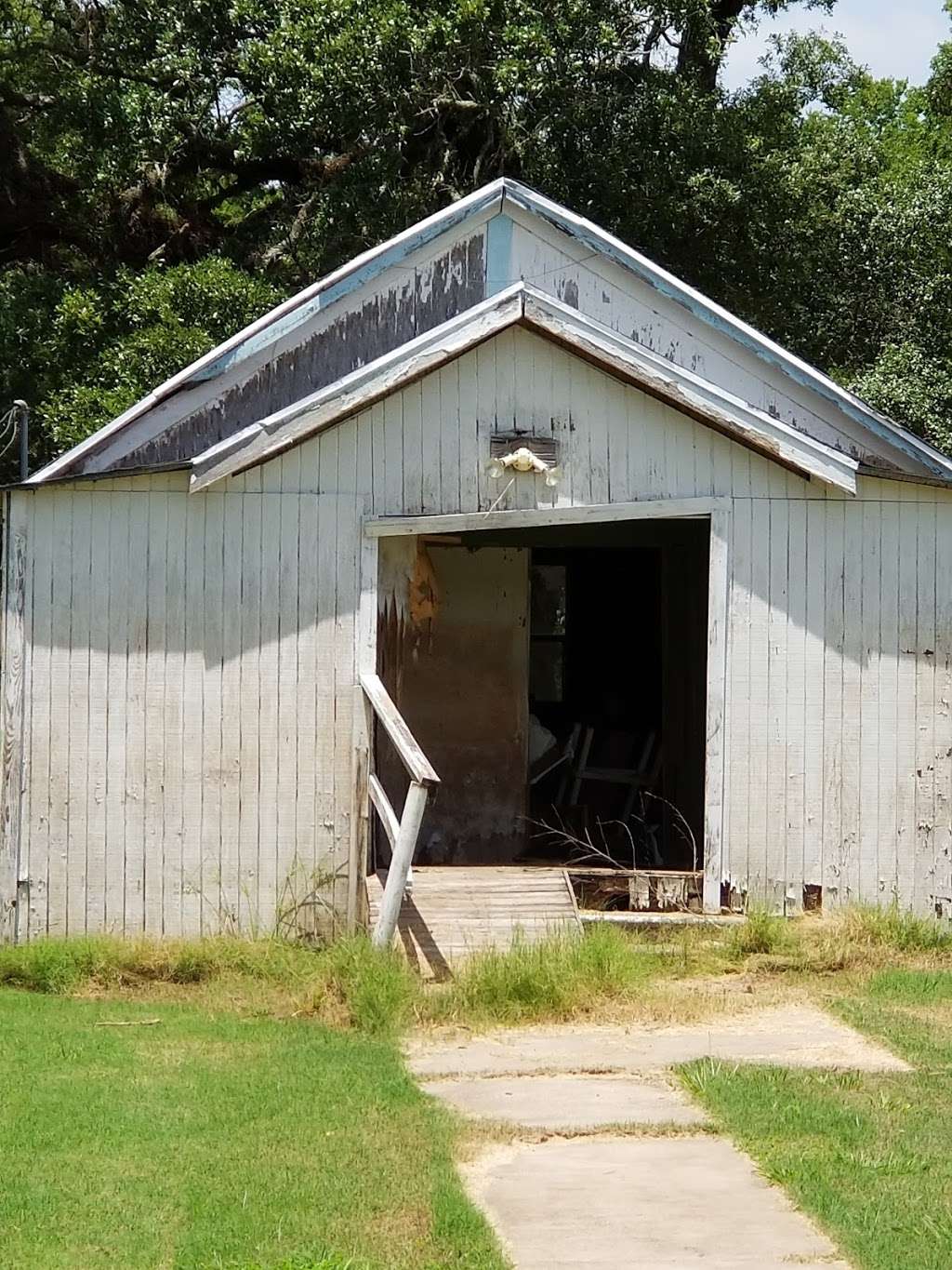 Saint James Church | Angleton, TX 77515, USA