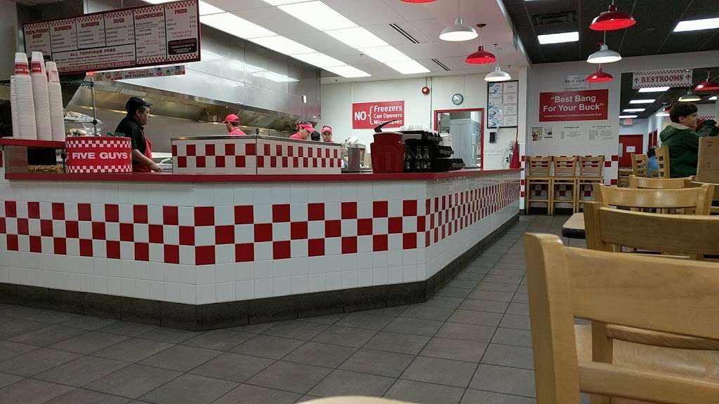 Five Guys | 549 Ritchie Hwy, Severna Park, MD 21146, USA | Phone: (410) 647-1322