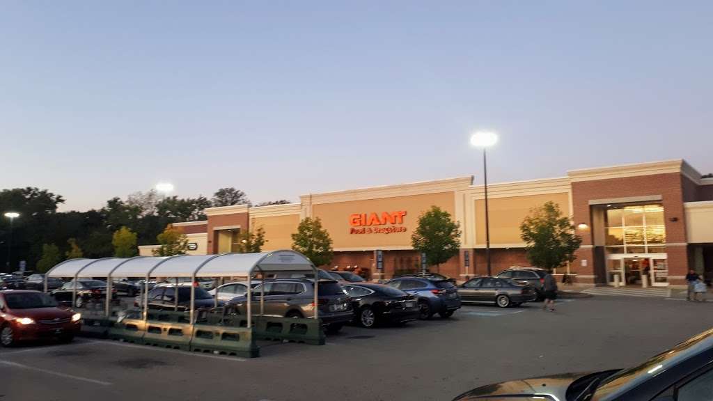 Giant Food Store and Pharmacy - 1874 Bethlehem Pike, Flourtown, PA 19031