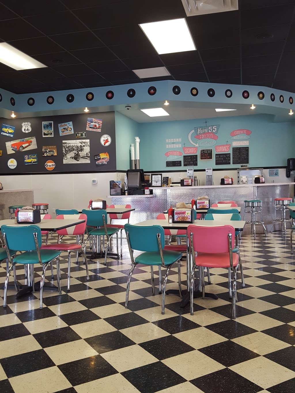 Hwy 55 Burgers Shakes & Fries | 516 Mercantile Pl, Fort Mill, SC 29715, USA | Phone: (803) 396-3999