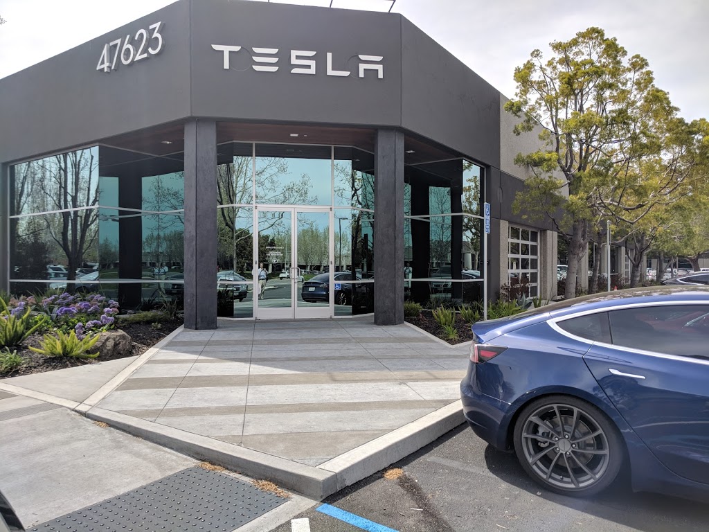 Tesla Delivery Center | 47623 Fremont Blvd, Fremont, CA 94538