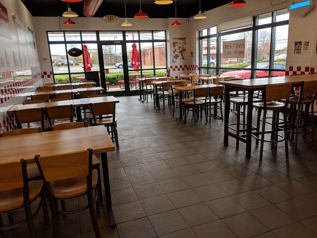 Five Guys | 654 River Hwy, Mooresville, NC 28117 | Phone: (704) 799-7500