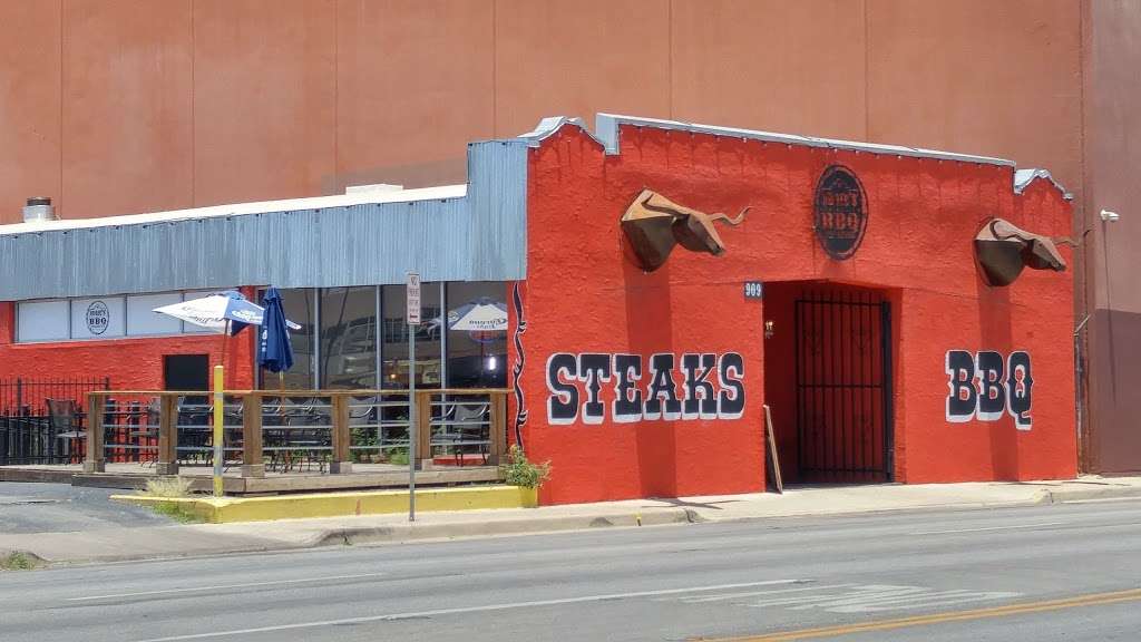 Augies Alamo City BBQ Steakhouse | 909 Broadway St, San Antonio, TX 78215 | Phone: (210) 314-3596