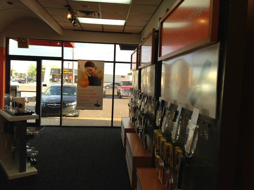 AT&T Store | 5718 4th St Suite E, Lubbock, TX 79416 | Phone: (806) 799-2422