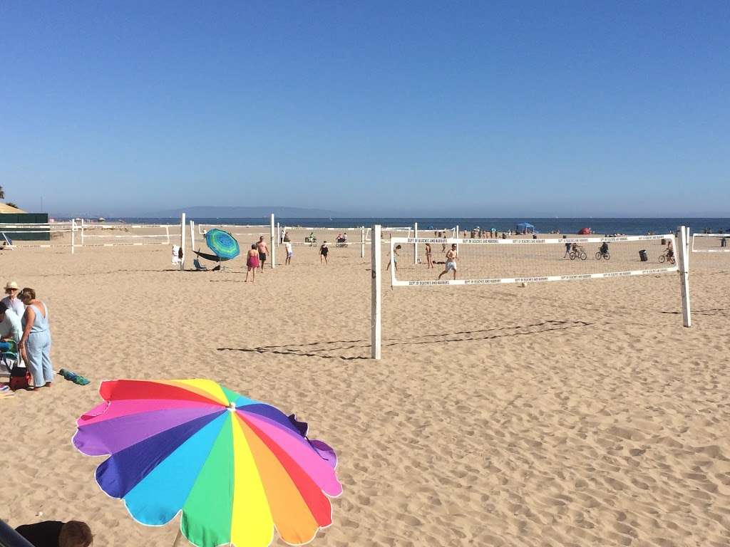 Will Rogers Volleyball courts | 14710 Pacific Coast Hwy, Santa Monica, CA 90402