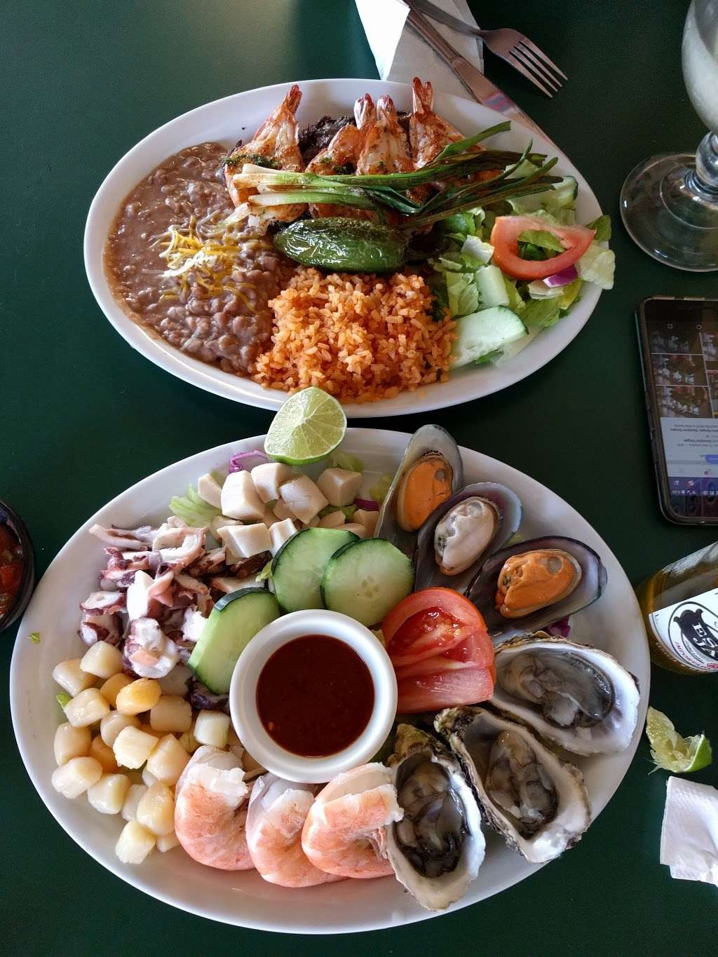 Playa Azul Mariscos Restaurant | 1281 N Santa Fe Ave # Y, Vista, CA 92084 | Phone: (760) 941-4522