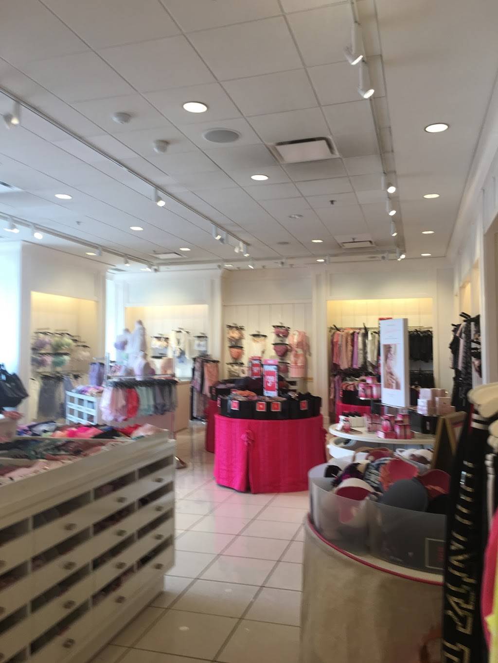 Victorias Secret & PINK | 1845 Briargate Pkwy #435, Colorado Springs, CO 80920, USA | Phone: (719) 264-1122