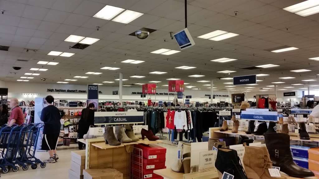 Marshalls | 1400 S Harbor Blvd, Fullerton, CA 92832 | Phone: (714) 526-8088