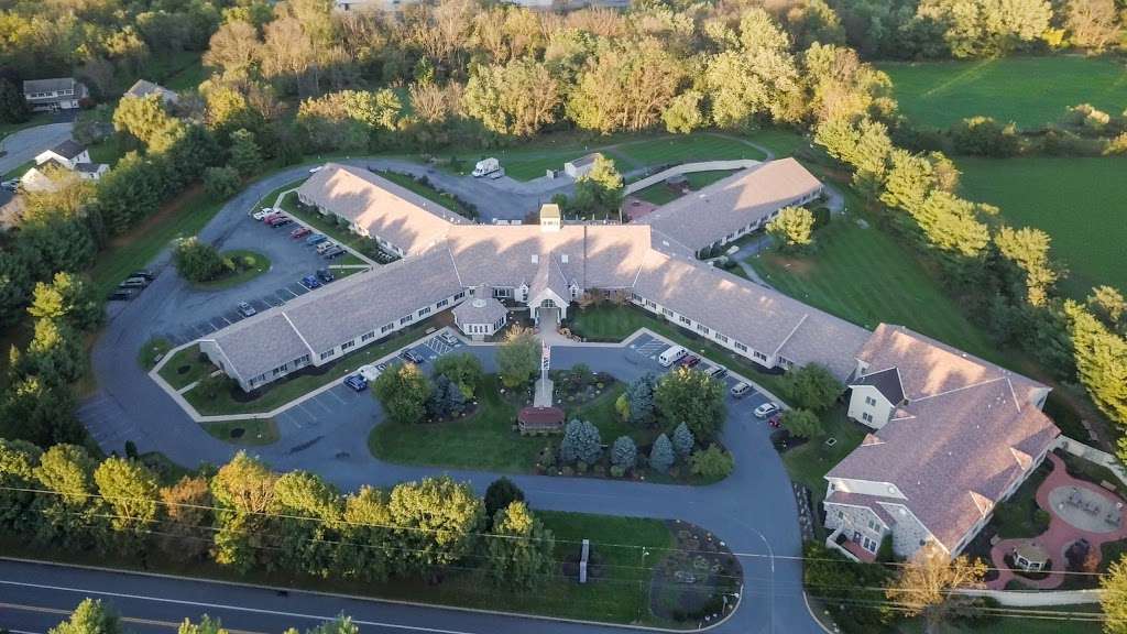 Oak Leaf Manor North | 2901 Harrisburg Pike, Landisville, PA 17538, USA | Phone: (717) 898-4663